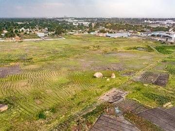 Commercial & Industrial Land