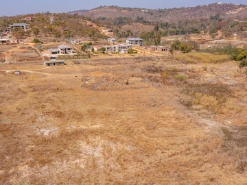 Commercial & Industrial Land