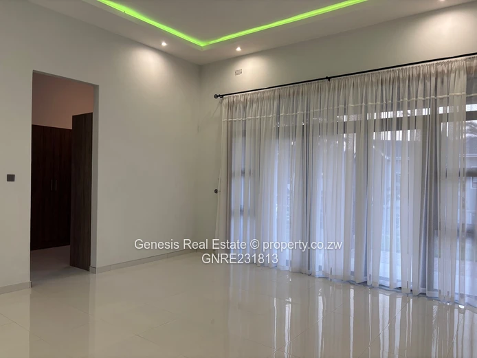 NEW Ultra Modern home in the Brooke golf estate 