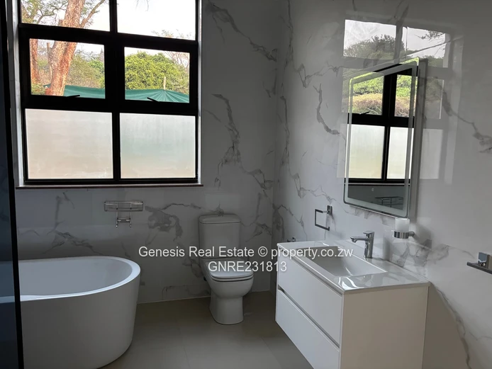 NEW Ultra Modern home in the Brooke golf estate 