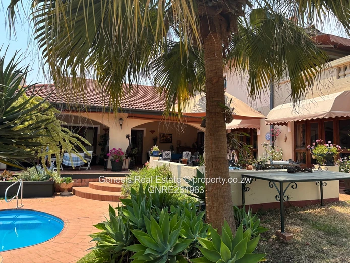 REDUCED NEW Delightful home on the prestigious Brooke golf course  (Sole Mandate)