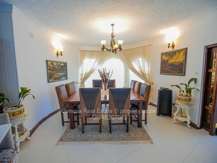 5 Bedroom House For Sale | Helensvale