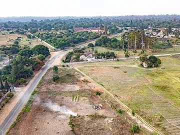 Commercial & Industrial Land