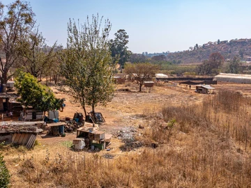 Commercial & Industrial Land