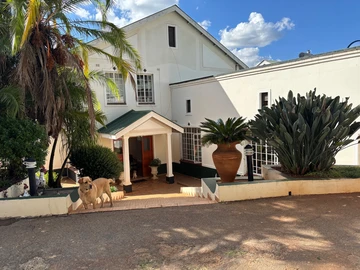 7 Bedroom House