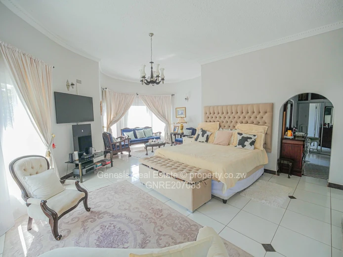 5 Bedroom House For Sale | Helensvale