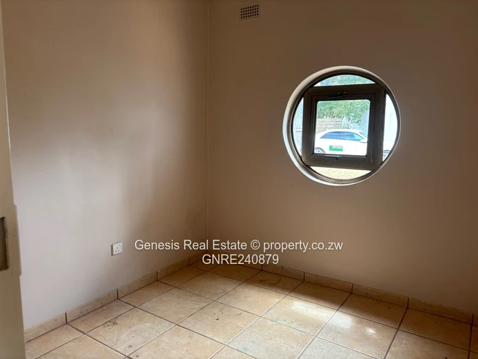 Double story commercial property in Gunhill