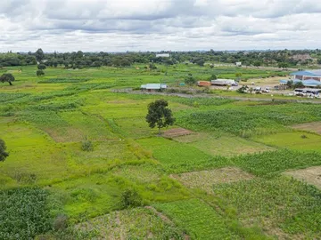 Commercial & Industrial Land