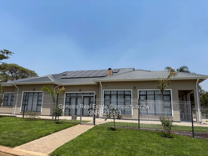 NEW Ultra Modern home in the Brooke golf estate 