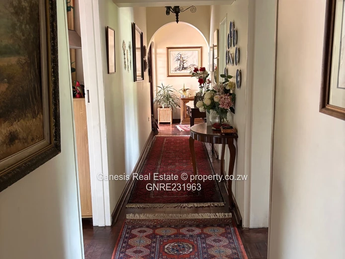 REDUCED NEW Delightful home on the prestigious Brooke golf course  (Sole Mandate)