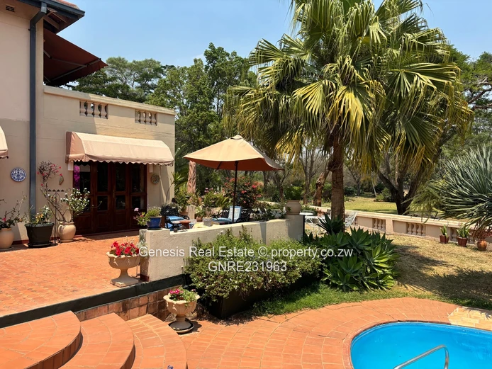 REDUCED NEW Delightful home on the prestigious Brooke golf course  (Sole Mandate)