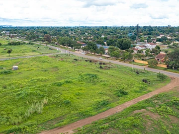 Commercial & Industrial Land