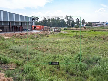 Commercial & Industrial Land