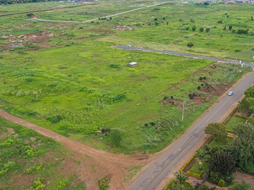 Commercial & Industrial Land