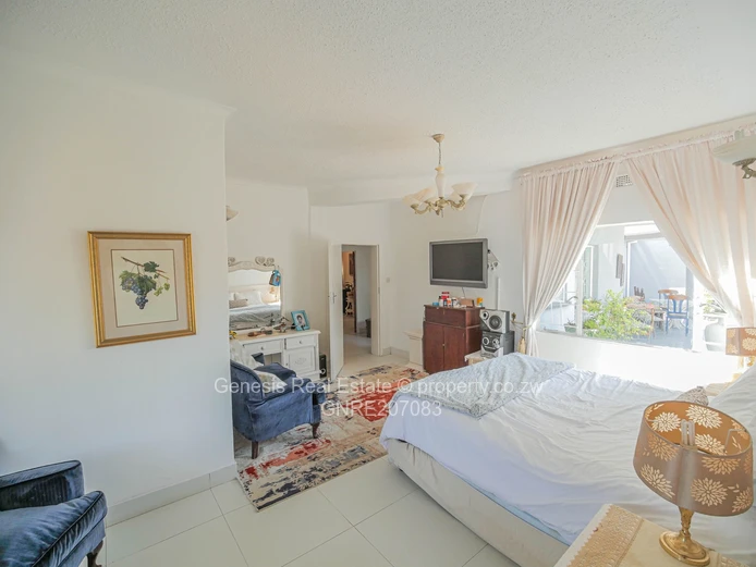 5 Bedroom House For Sale | Helensvale