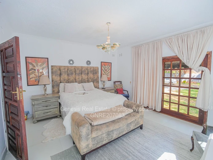 5 Bedroom House For Sale | Helensvale