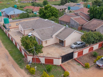 Zimre Park | Well appointed corner residence 