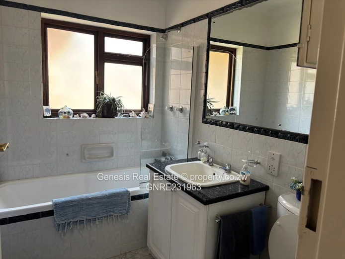 REDUCED NEW Delightful home on the prestigious Brooke golf course  (Sole Mandate)