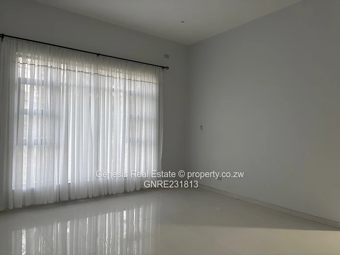 NEW Ultra Modern home in the Brooke golf estate 