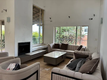 2 bedroom townhouse for rent