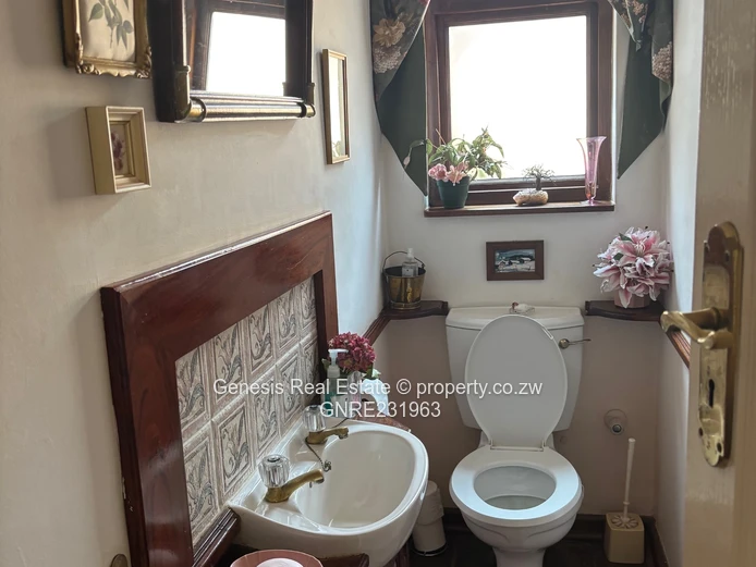 REDUCED NEW Delightful home on the prestigious Brooke golf course  (Sole Mandate)