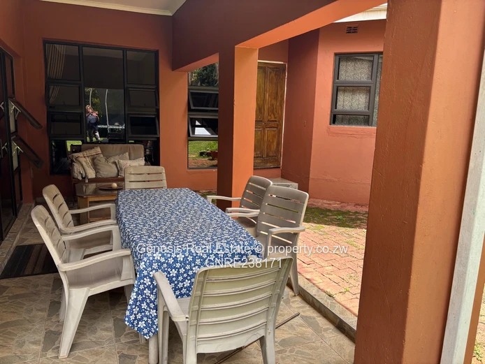 Enchanting 4 bedroom house in the Brooke Golf Estate