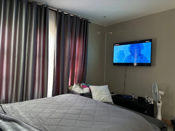 3 Bedroom Flat & Apartment